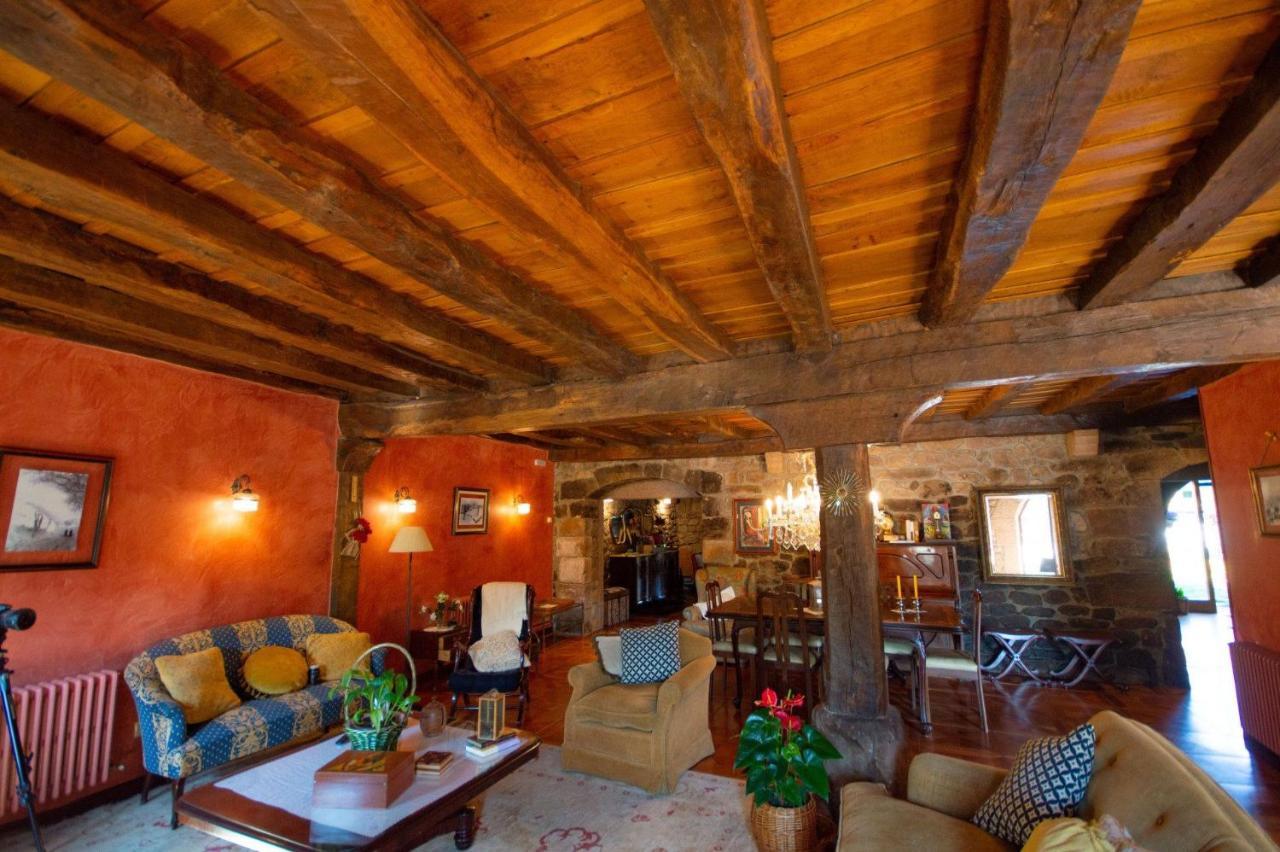 Hotel La Casona De Barrio, Alto Campoo Barrio  Extérieur photo
