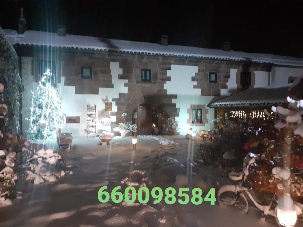 Hotel La Casona De Barrio, Alto Campoo Barrio  Extérieur photo